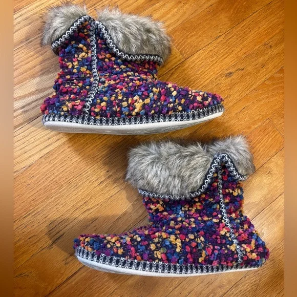 Isaac Mizrahi Slippers Multicolor Faux Fur lined Large - Picture 3 of 7